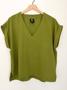 Bobeau Olive Green V Neck Rolled Cuff Short Sleeve Blouse S